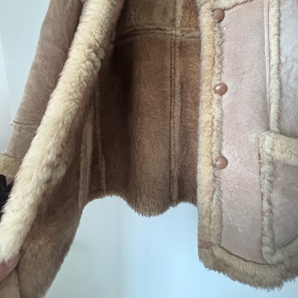 Women's Tan genuine leather Shearling Coat in size small - Picture 6 of 8